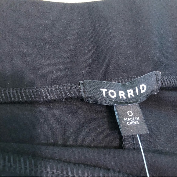 NWT Torrid Midi Studio Luxe Ponte Pencil Skirt Black Womens Size 0 Large 12 - Picture 3 of 8